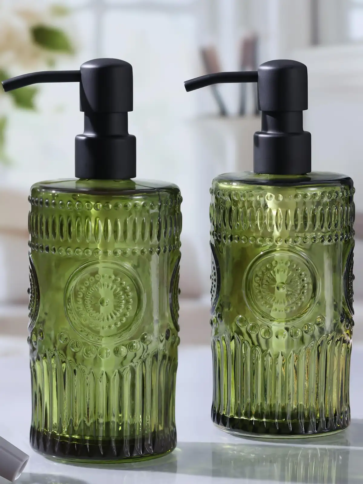 17 OZ Sunflower Embossed Glass Soap Dispenser detail